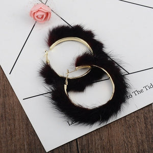 Big-name popular plush large circle earrings