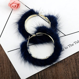 Big-name popular plush large circle earrings